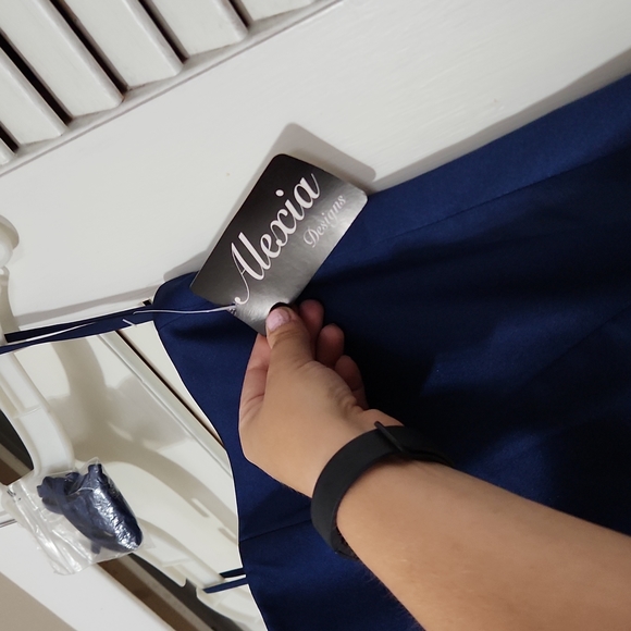 Alexa design strapless with optional straps - Picture 3 of 7